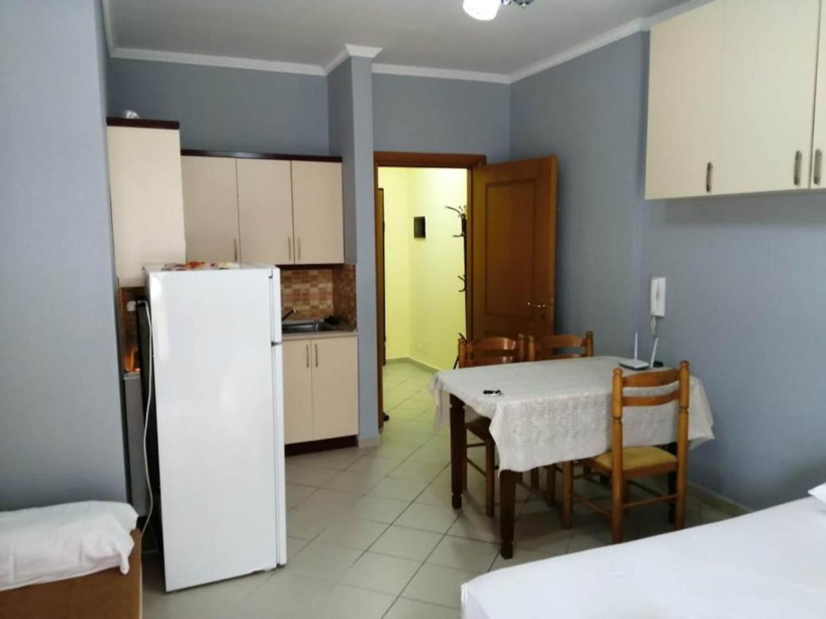 Lungomare Apartament Sea View Вльора Екстер'єр фото