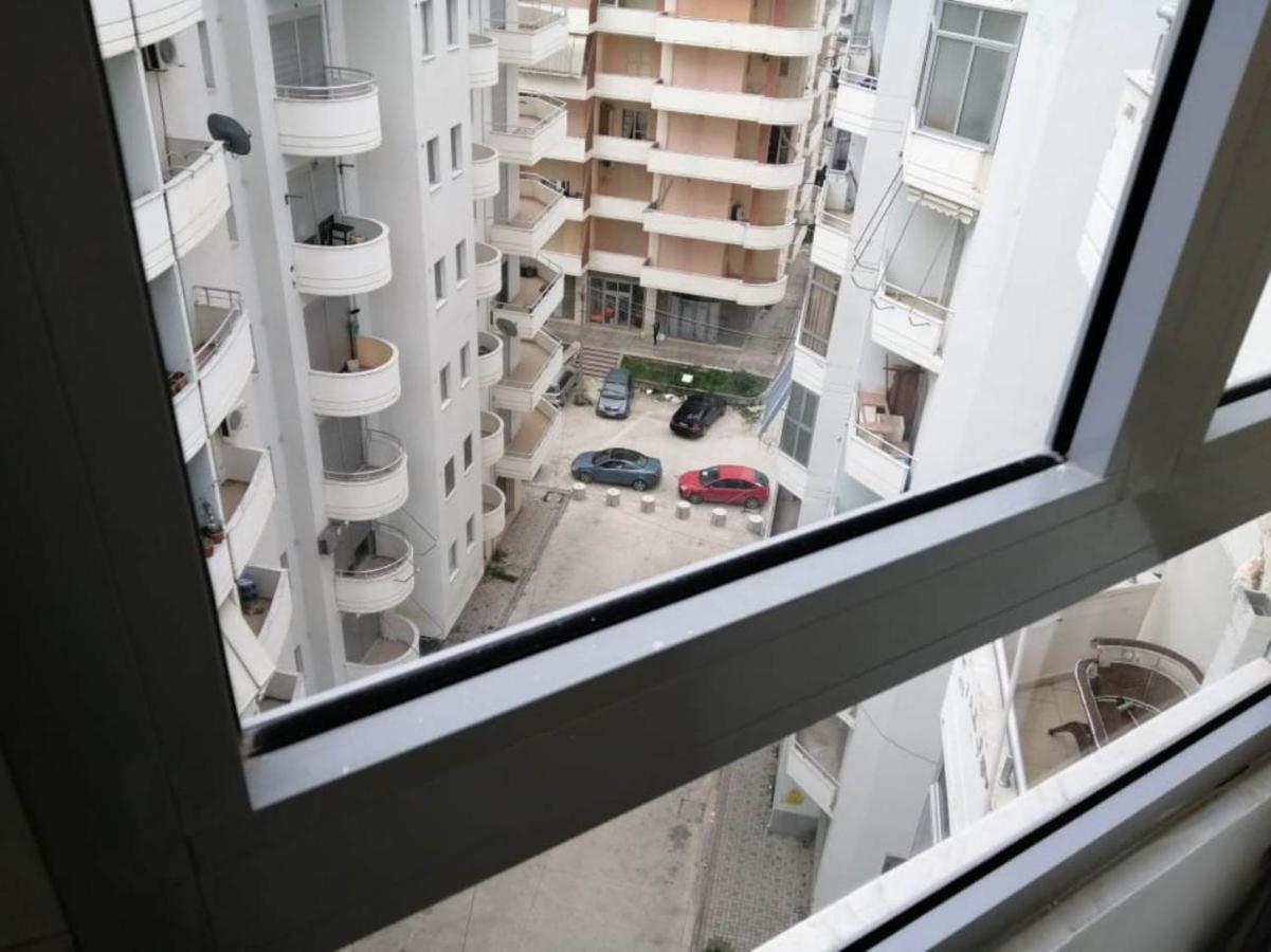 Lungomare Apartament Sea View Вльора Екстер'єр фото