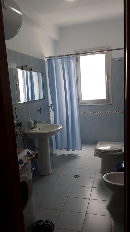 Lungomare Apartament Sea View Вльора Екстер'єр фото