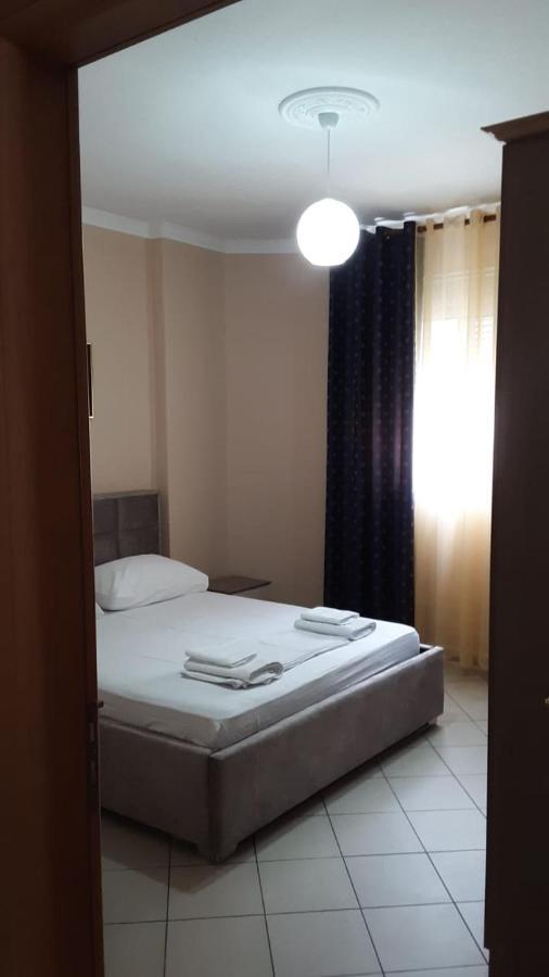 Lungomare Apartament Sea View Вльора Екстер'єр фото