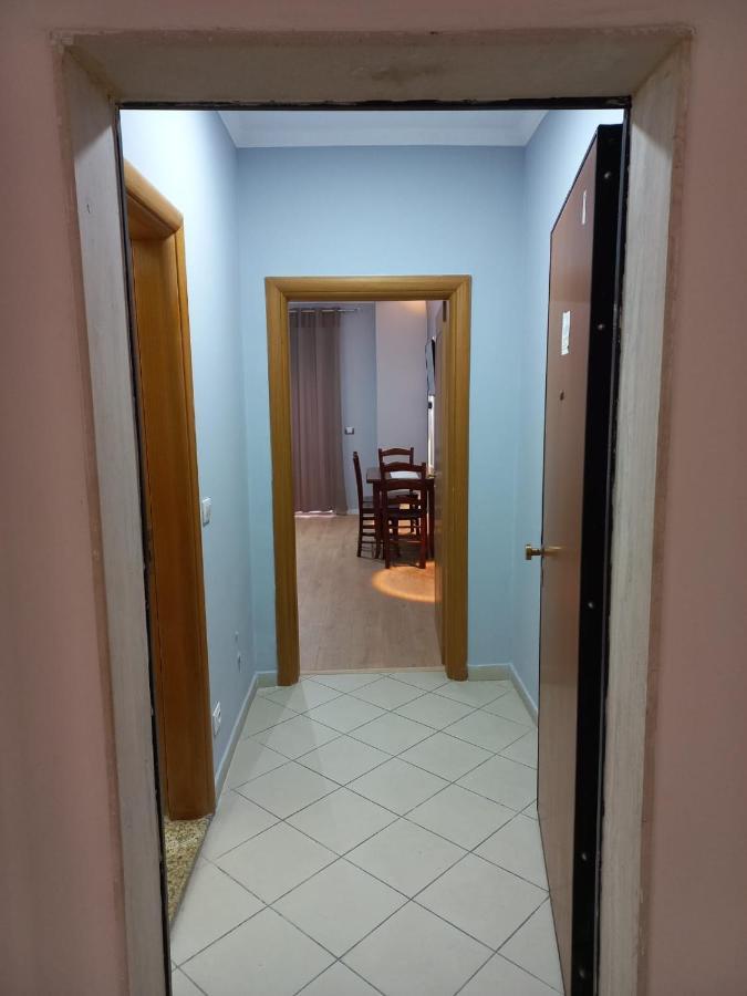 Lungomare Apartament Sea View Вльора Екстер'єр фото