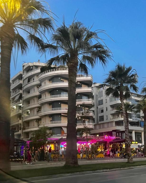 Lungomare Apartament Sea View Вльора Екстер'єр фото