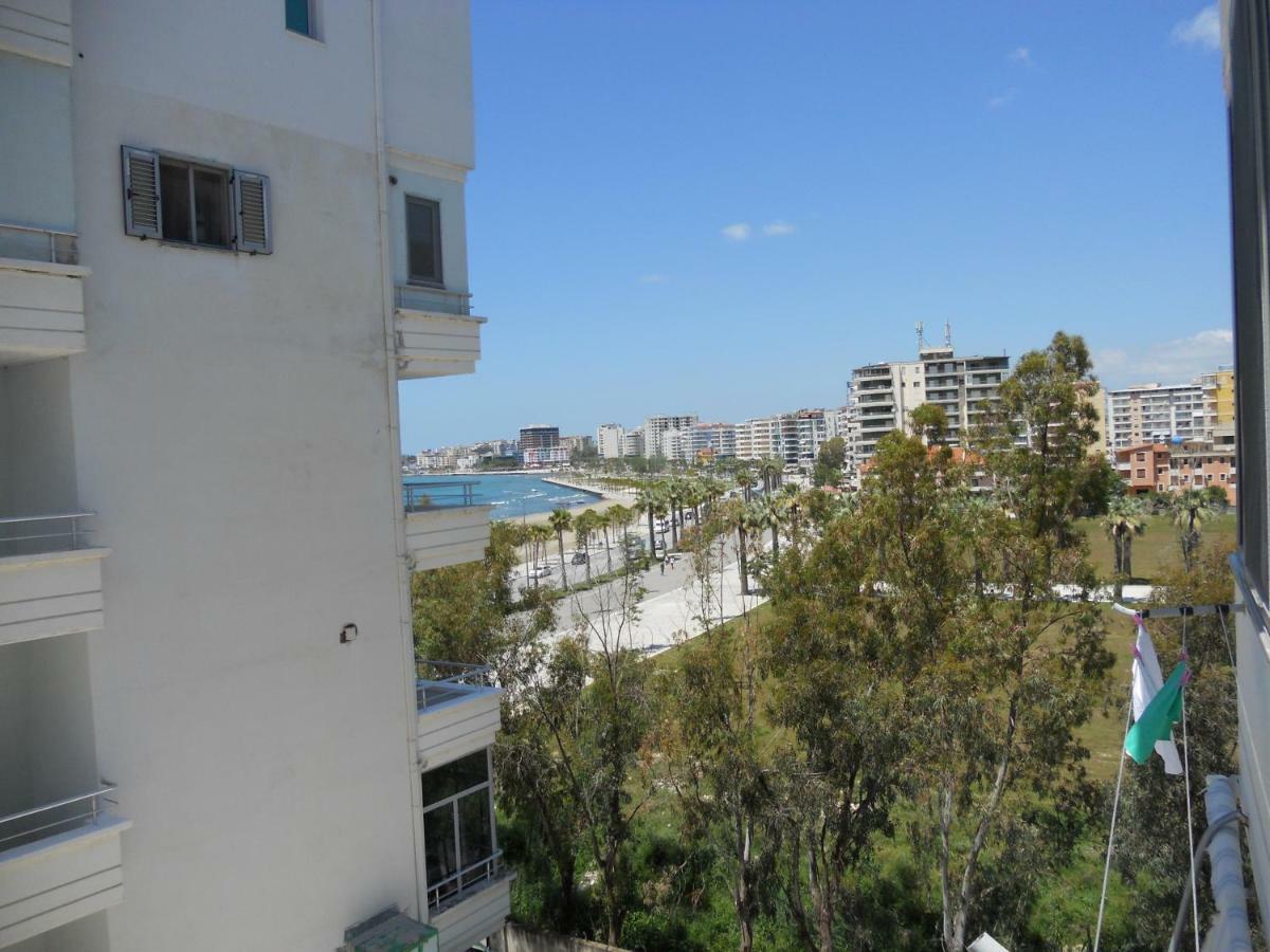 Lungomare Apartament Sea View Вльора Екстер'єр фото