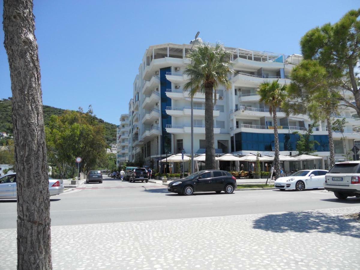 Lungomare Apartament Sea View Вльора Екстер'єр фото