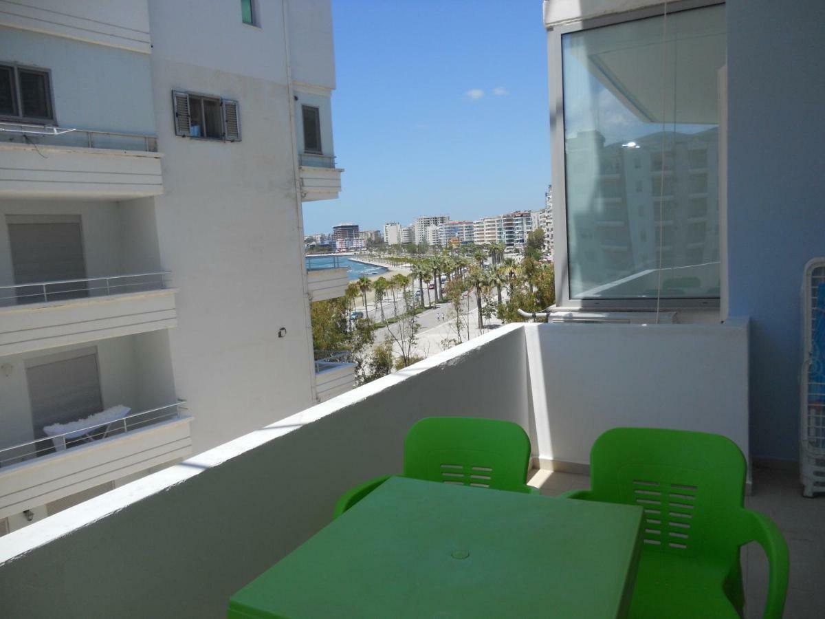 Lungomare Apartament Sea View Вльора Екстер'єр фото